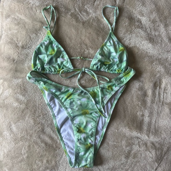 Heavy Manners Green Bikini Set - Picture 1 of 3